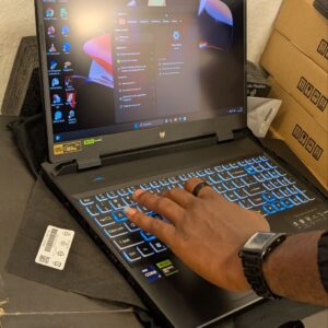 Ordinateur PC Acer Predator Helios Ne0-16 PHN16-71-97C8 Gaming 13th Gen Core i9-13900HX 16GB 1TB SSD 16" WUXGA IPS 165Hz DOS Nvidia RTX 4060 8GB Black - NH.QLUEM.008, Benin|Cotonou Prix : 1.100.000FCFA