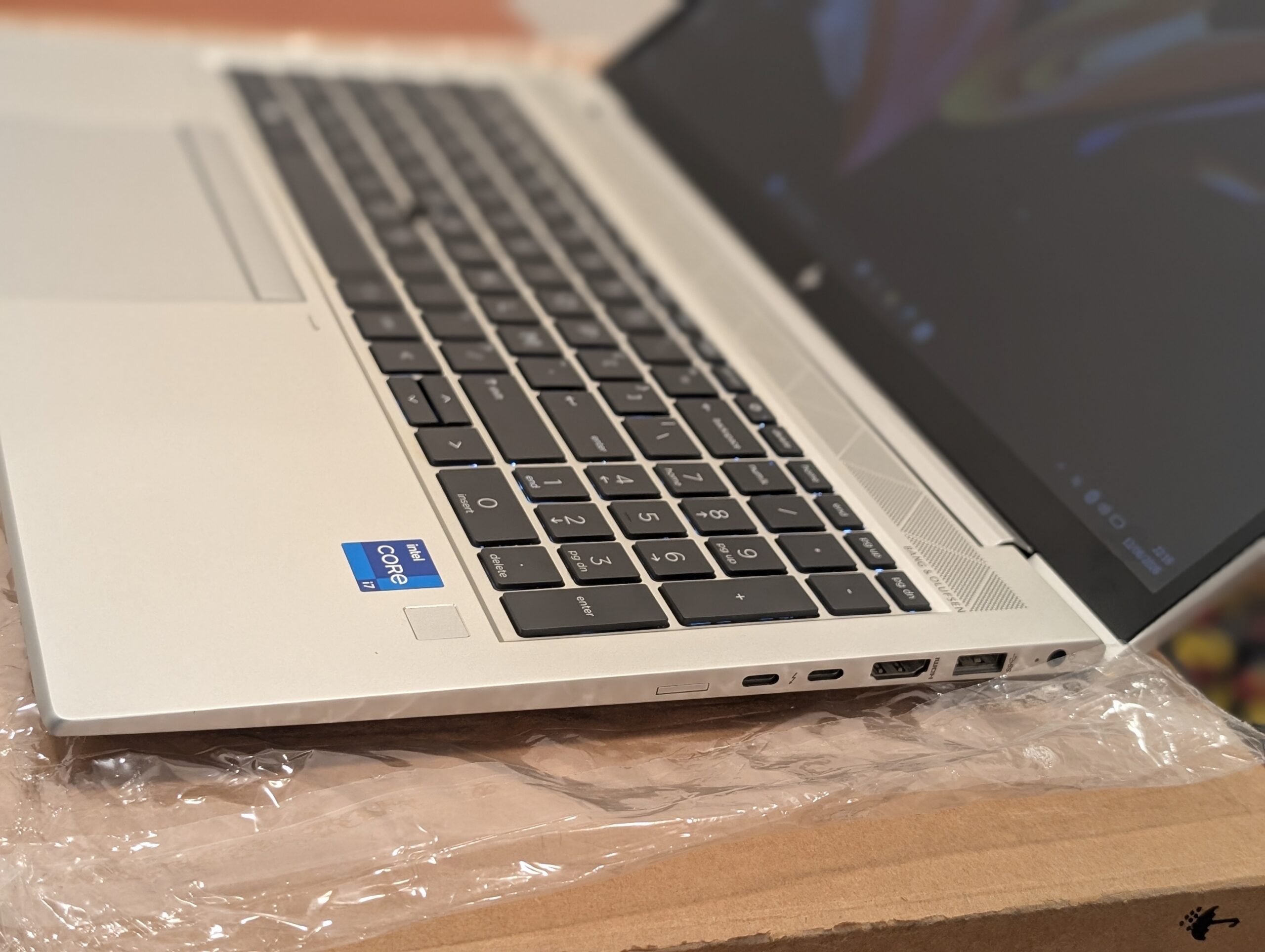 Ordinateur PC HP Elitebook 850 G8 Intel Core i7-1185G7 3.00GHz SSD 512 gb Ram 16gb Prix : 395.000FCFA Benin|Cotonou – Image 6