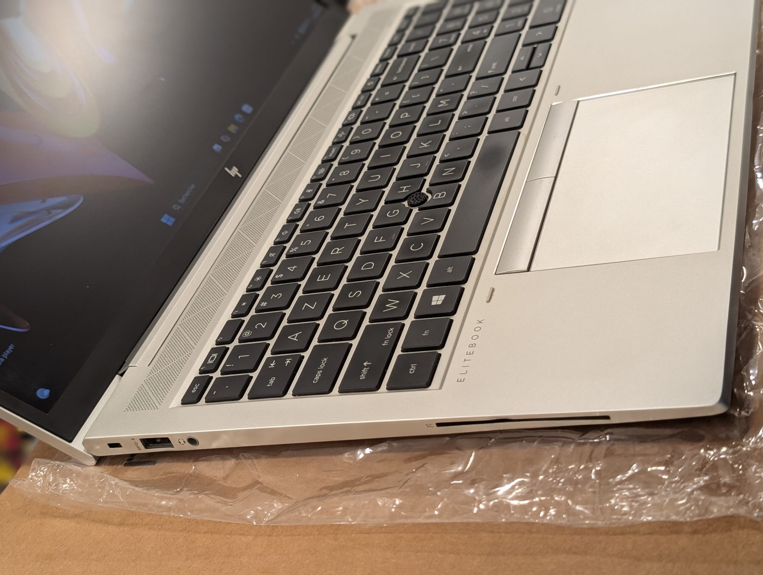 Ordinateur PC HP Elitebook 850 G8 Intel Core i7-1185G7 3.00GHz SSD 512 gb Ram 16gb Prix : 395.000FCFA Benin|Cotonou – Image 7