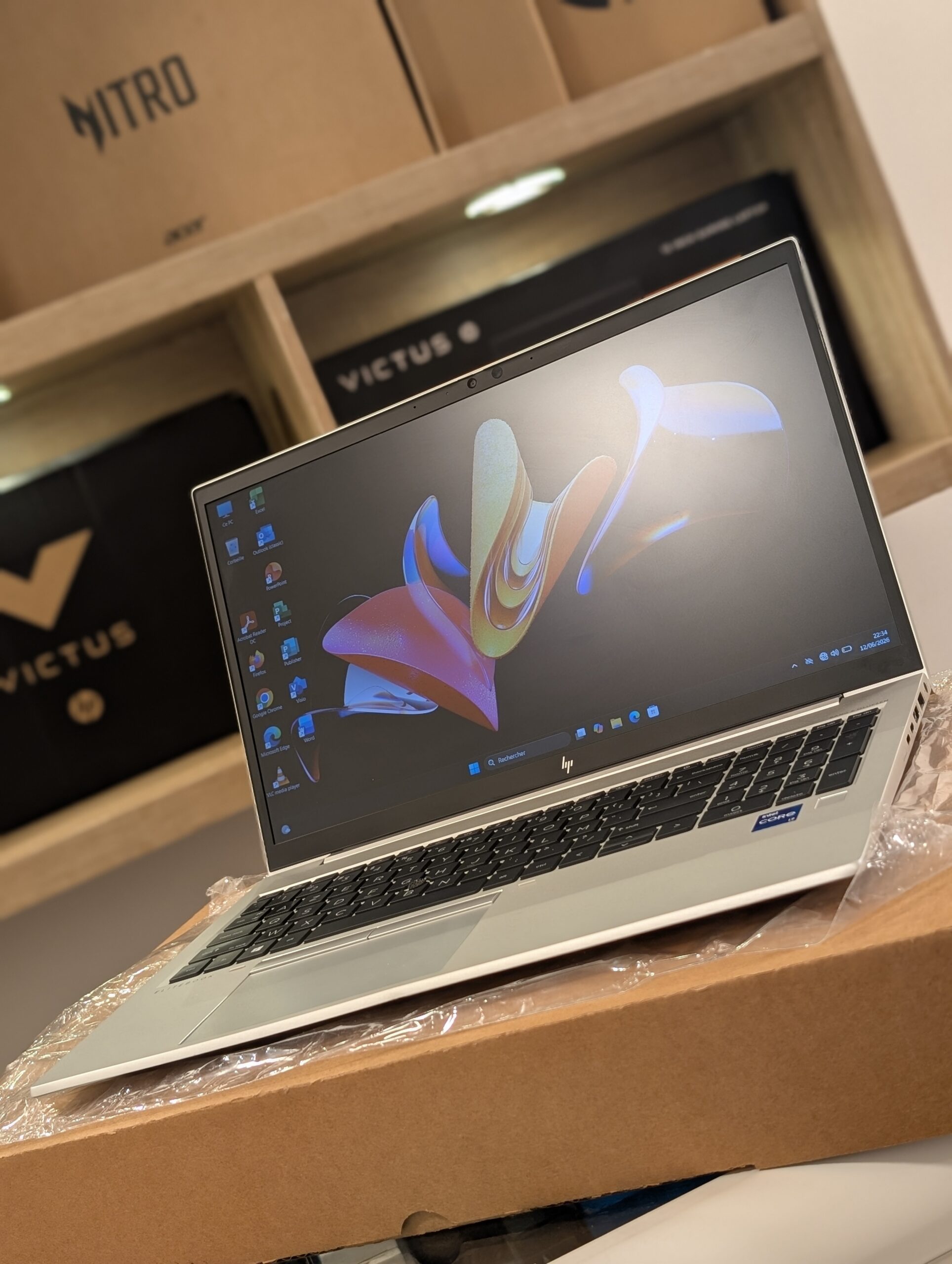 Ordinateur PC HP Elitebook 850 G8 Intel Core i7-1185G7 3.00GHz SSD 512 gb Ram 16gb Prix : 395.000FCFA Benin|Cotonou – Image 15