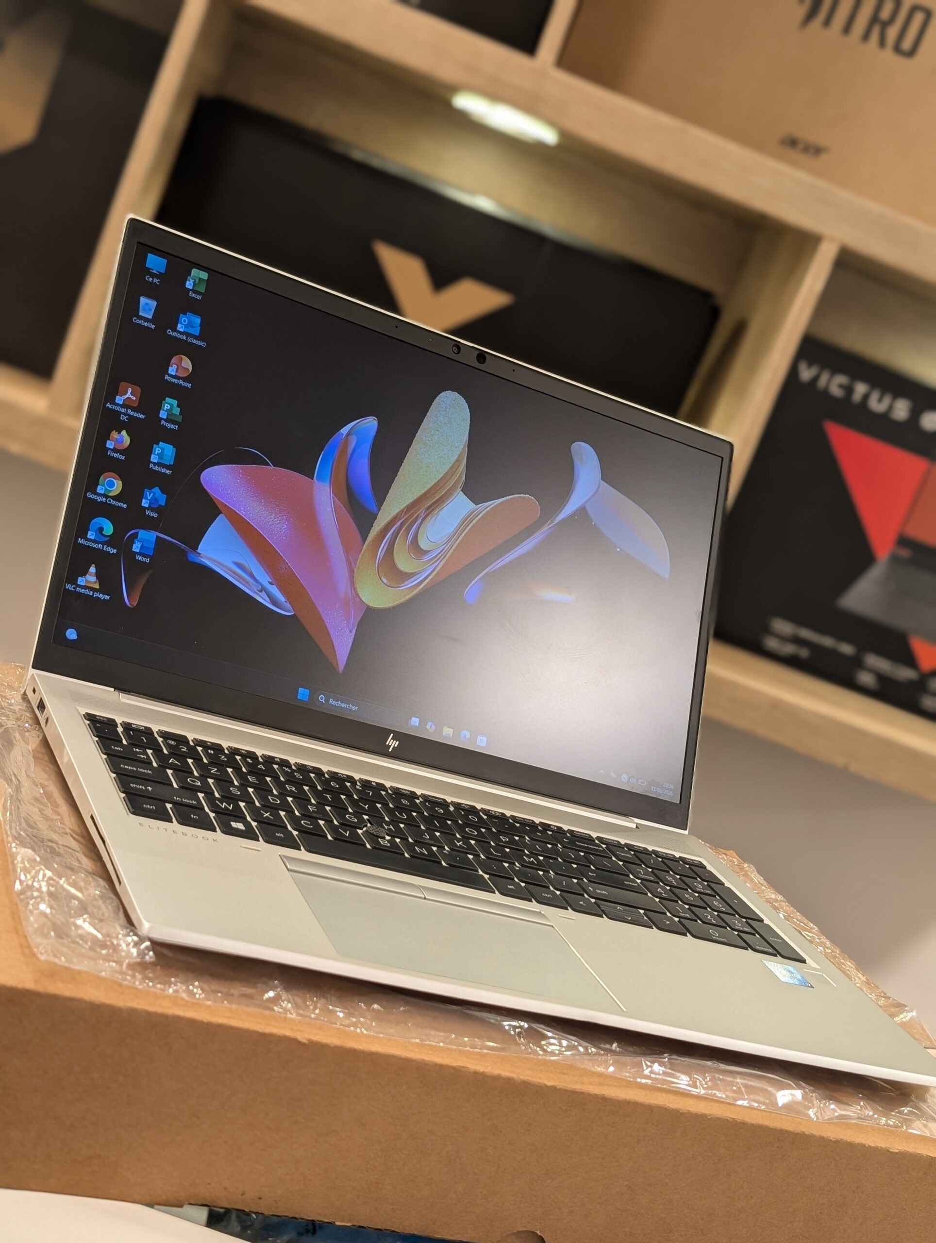Ordinateur PC HP Elitebook 850 G8 Intel Core i7-1185G7 3.00GHz SSD 512 gb Ram 16gb Prix : 395.000FCFA Benin|Cotonou – Image 17