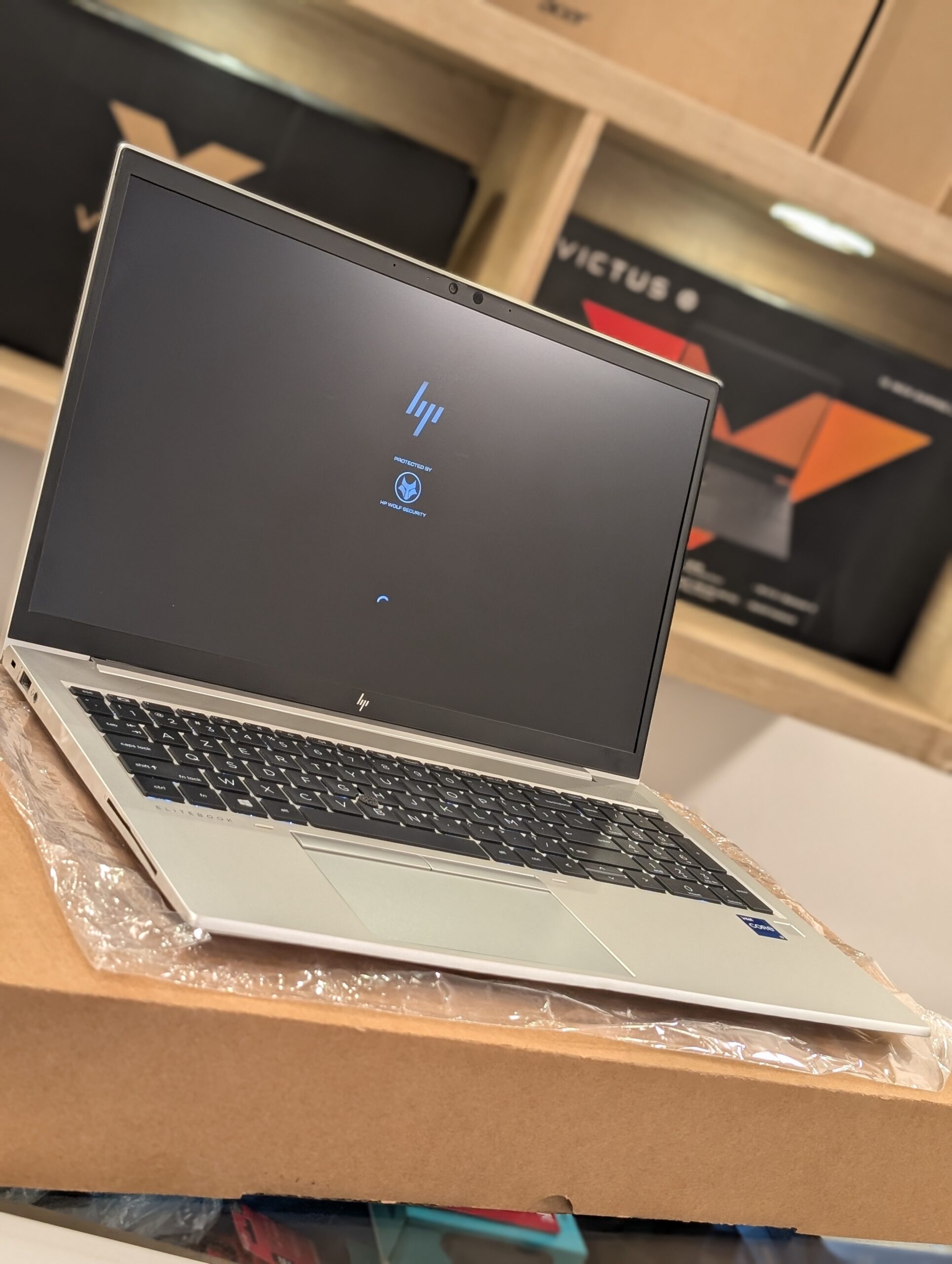 Ordinateur PC HP Elitebook 850 G8 Intel Core i7-1185G7 3.00GHz SSD 512 gb Ram 16gb Prix : 395.000FCFA Benin|Cotonou – Image 28