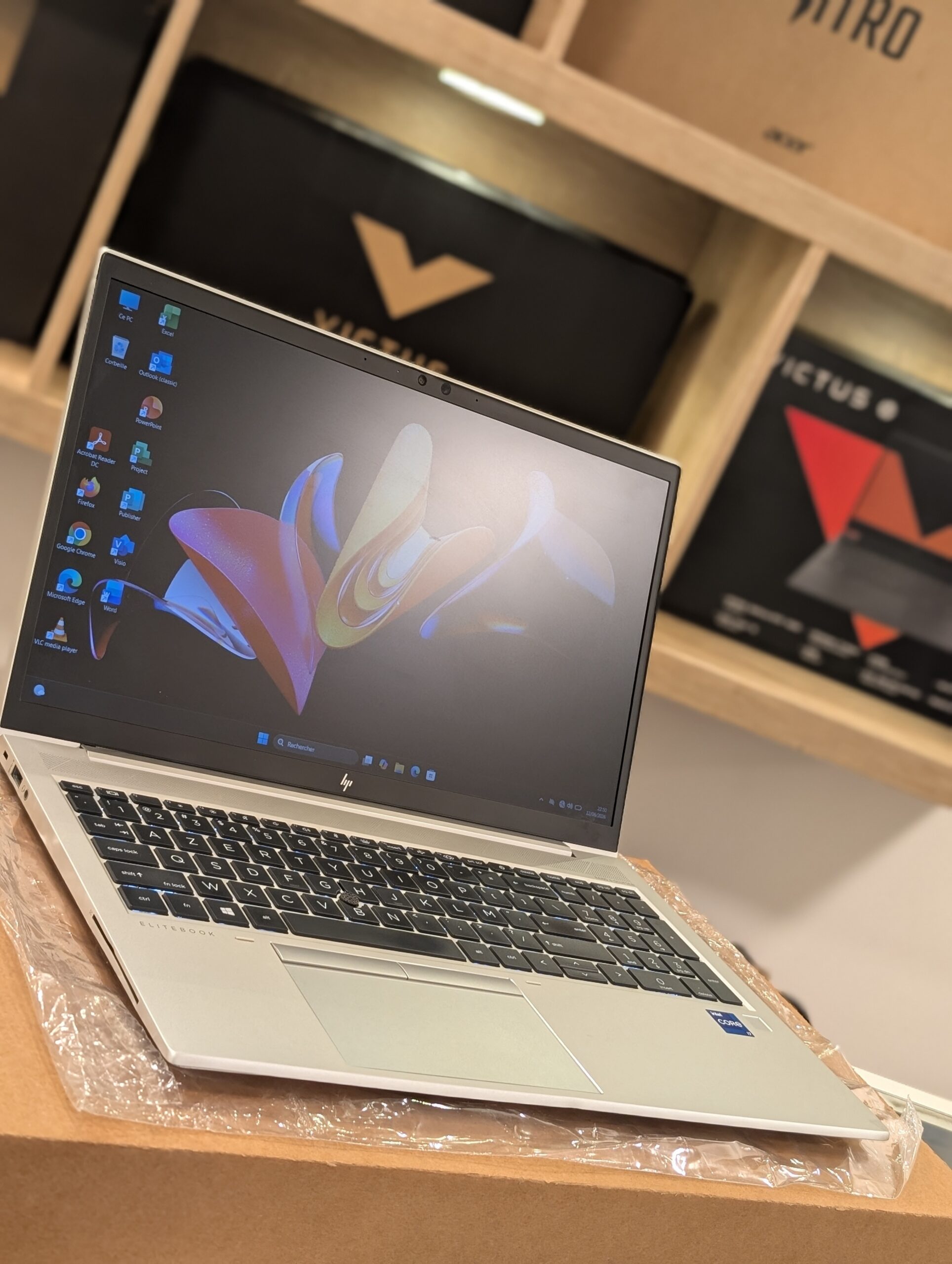 Ordinateur PC HP Elitebook 850 G8 Intel Core i7-1185G7 3.00GHz SSD 512 gb Ram 16gb Prix : 395.000FCFA Benin|Cotonou – Image 35